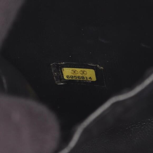 CHANEL Black Leather Logo Vanity Bag - Picture 5 of 9